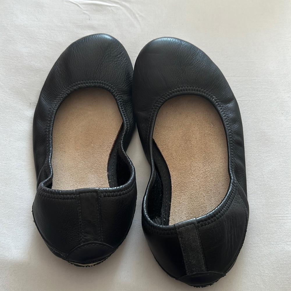 Softstar Barefoot Black Leather Ballerine Flat 7 Wide